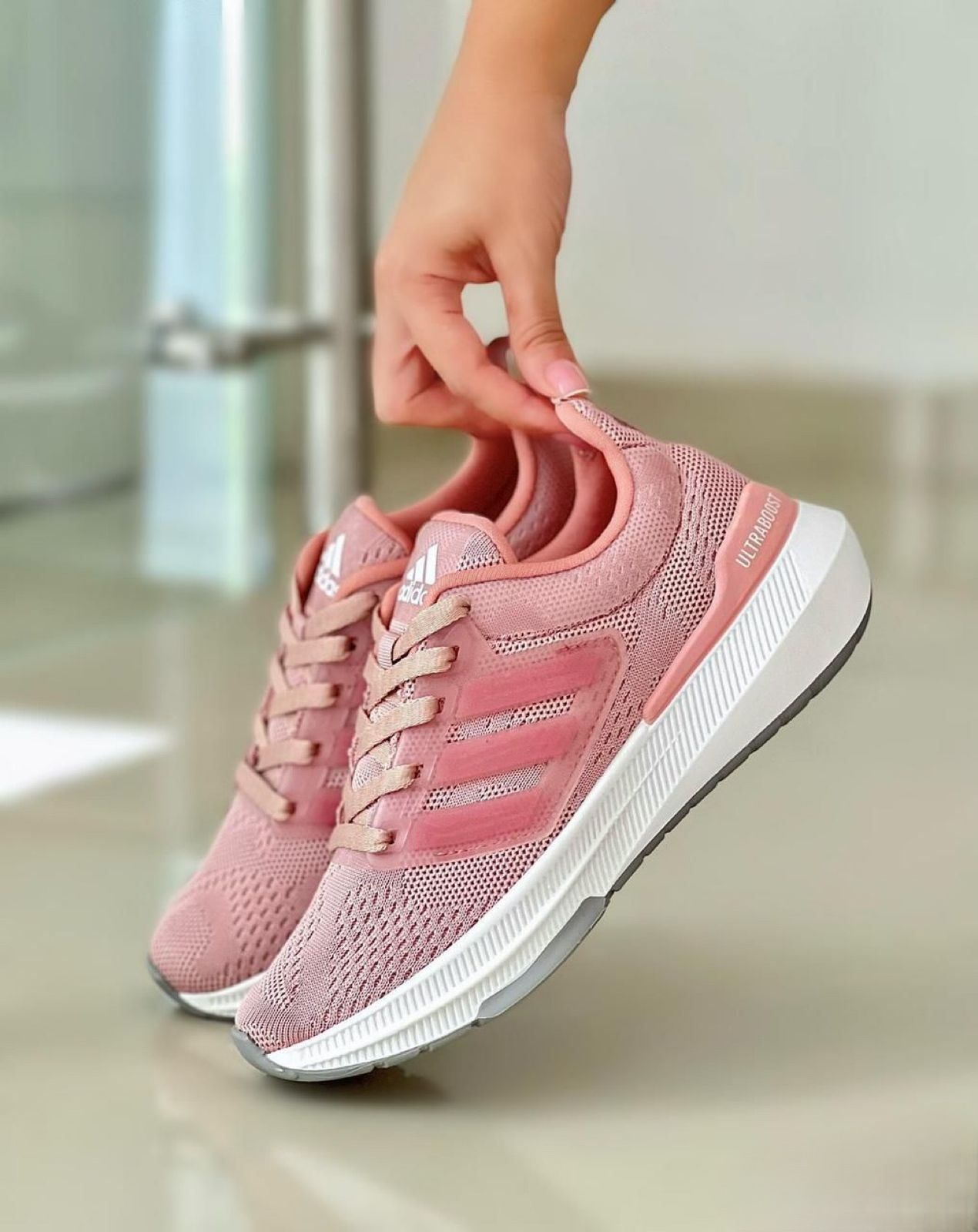 Adidas Ultraboost / Rosado